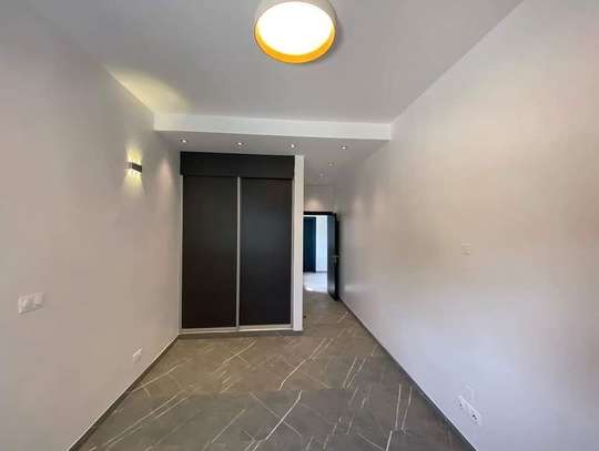 Magnifique appartement F4 à louer au Point E image 6