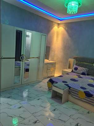 A louer Villa entièrement meublée de 03 chambres SALY JOSEPH image 4