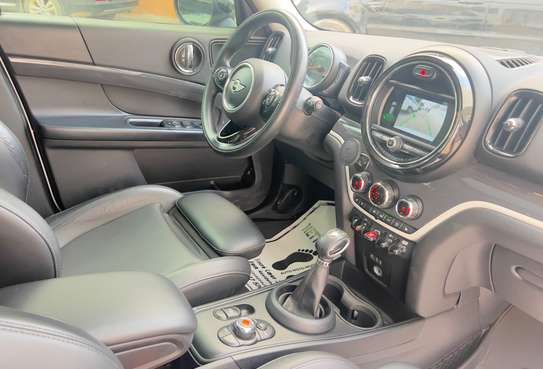 Mini Cooper Countrymane ALL4 2018 image 6