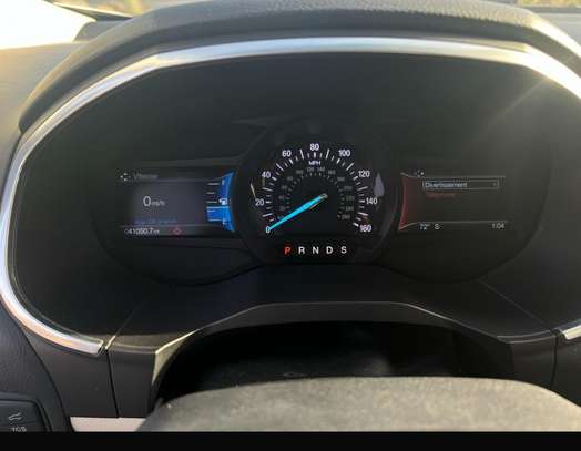 Ford edge  titanium 2019 full option image 9