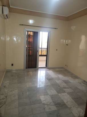 Appartement aux Almadies derrière King Fahd Palace image 8