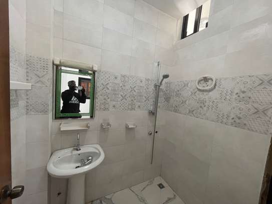 Appartement 2 chambres, Salon, 3 cours, espace familiale image 6