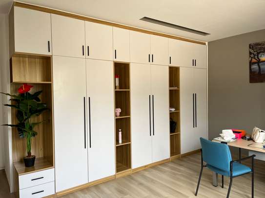Pour habitation ou bureaux superbe 4 ch salon à Mermoz image 13
