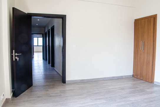 DAKAR POINT-E : Appartement 3 chambres à louer – PLANTA image 3