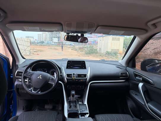 Mitsubishi Éclipse Cross image 8