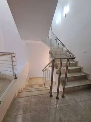 Villa R+2 à louer image 13