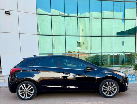 Hyundai elantra GT image 6