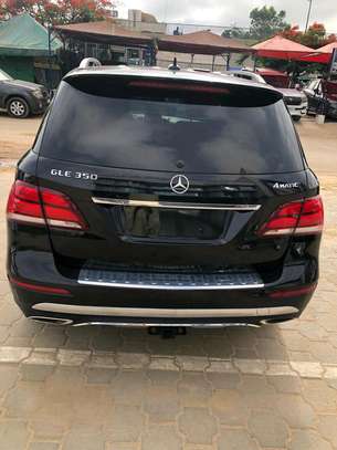 Mercedes GLE 350 4 matic image 10