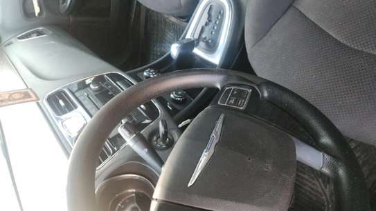 Chrysler 200 2014 image 3