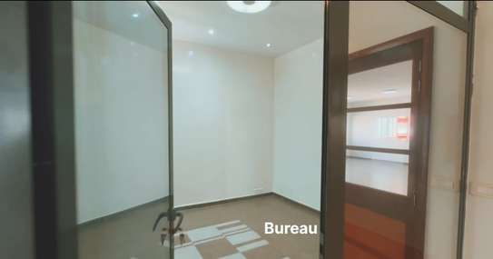 APPARTEMENT/BUREAU image 5