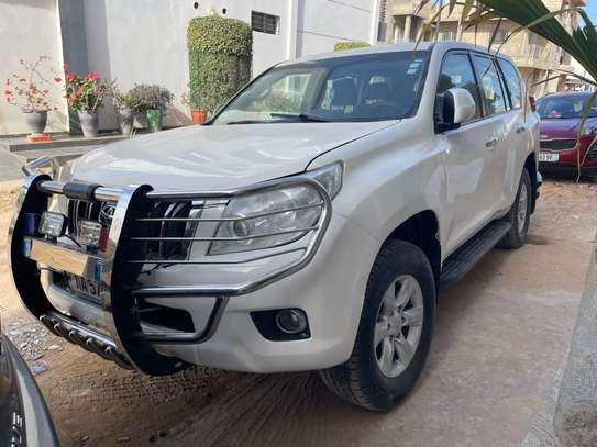 Toyota Prado image 2
