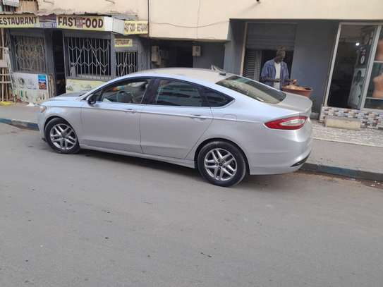 Ford fusion 2013 image 2
