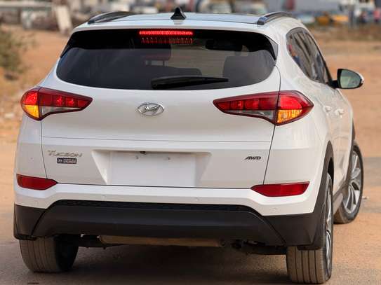 HYUNDAI TUCSON 2017 image 10