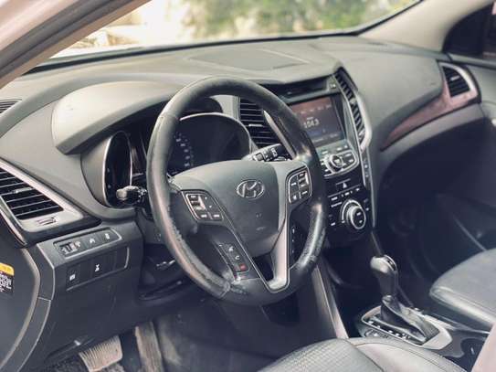 Hyundai Santafe Diesel  2015 4*4 image 7