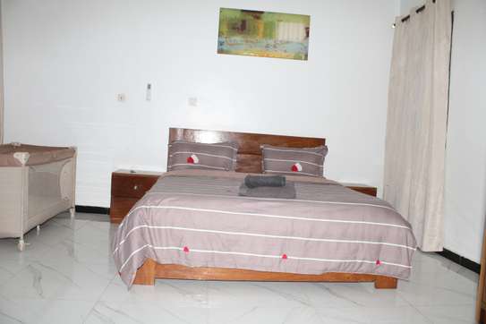 Appartement Meublé à Ouest Foire image 5