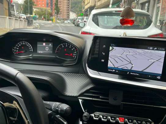 PEUGEOT 2008 2023 image 6