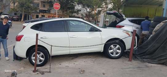 Nissan Rogue image 4