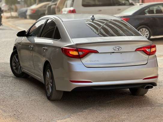 Hyundai Sonata 2015 image 2