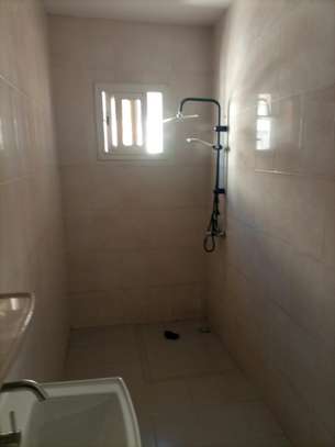 Sacré cœur Bel et grand Appartement à louer image 5