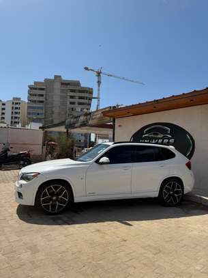 Bmw x1 image 2