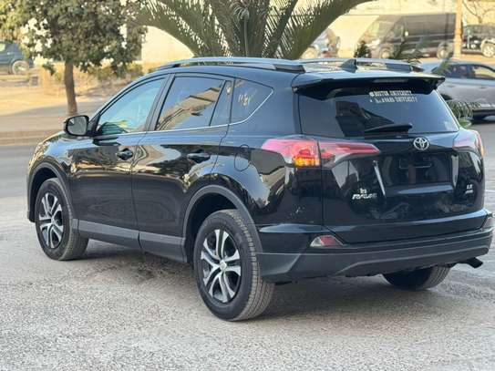 TOYOTA RAV4 2016 image 4