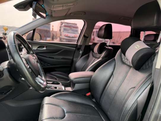Hyundai Santafe 2019 image 9