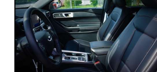 Ford Explorer XLT 2020 image 10