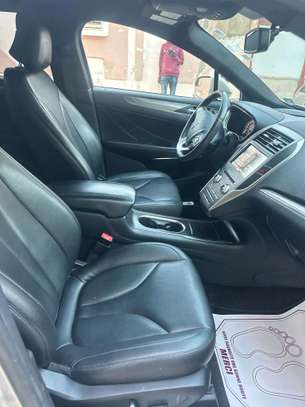 LINCOLN
 MKC image 13