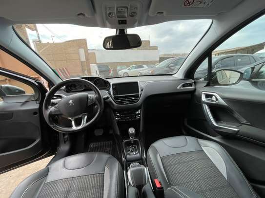 Peugeot 2008 essence automatique 2017 image 3