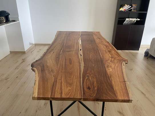 Table en bois à vendre image 6