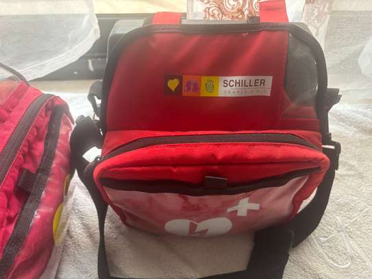 Défibrillateur SCHILLER (DAE) image 1