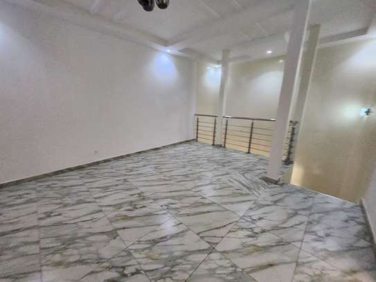 Duplex à louer à Sipres Mermoz image 7