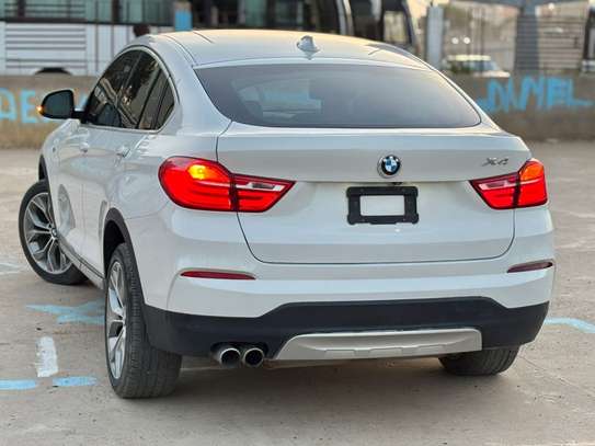 2018 BMW X4 XDRIVE FULL OPTION image 9