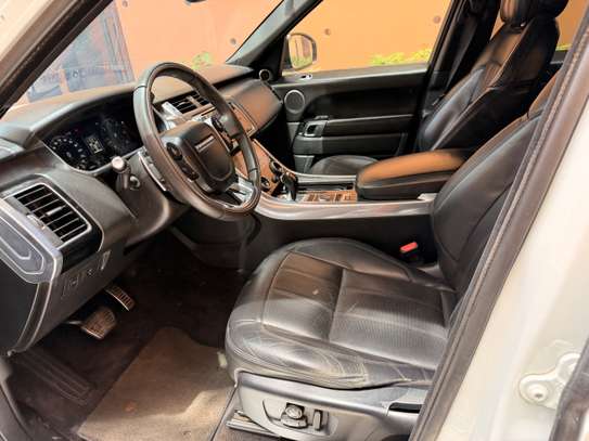 Ranger Rover sport 2019 image 10