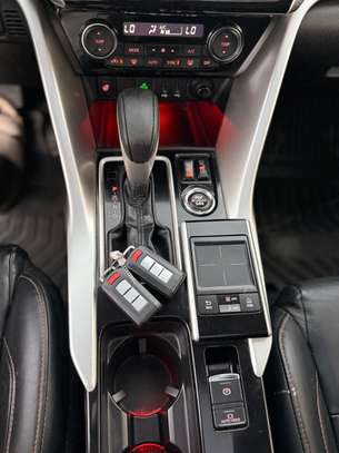 MITSUBISHI ECLIPSE CROSS 2019 image 3