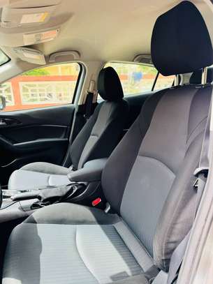 Mazda M3 2016 image 4