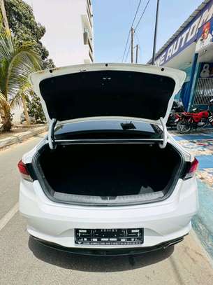 Hyundai sonata Année 2018 image 10