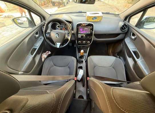 Renault clio 4 - Essence manuel 1.2 model 2012 image 6