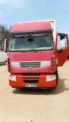Renault camion 2012 image 4