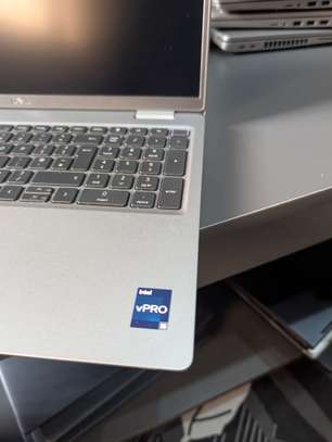 Dell 5540 i5 13th gen ) SSD 512gb / 16gb ram image 3
