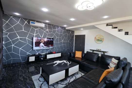 Appartement meublé type F4 Sicap Foire image 3