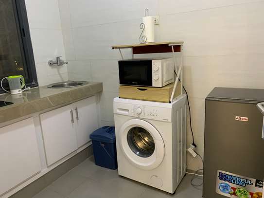 STUDIO MEUBLÉ À LOUER SACRÉ CŒUR image 4