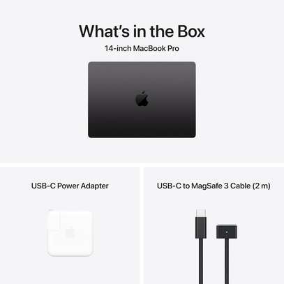 MacBook Pro M5 2025 - SSD 512 / Ram 16Go - Venant neuf image 3