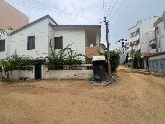 Villa F5 à louer au Almadie derrière Philippe Moris image 12