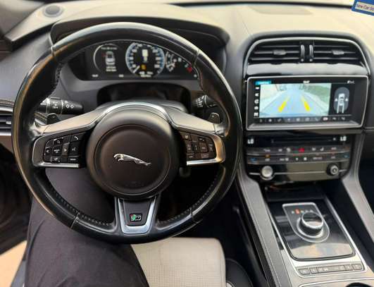JAGUAR F-PACE 35T 2017 image 2