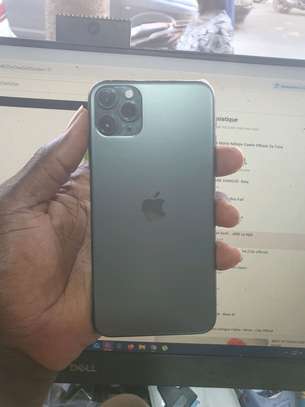 Iphone 11pro max 256gb très bon état venant usa image 3