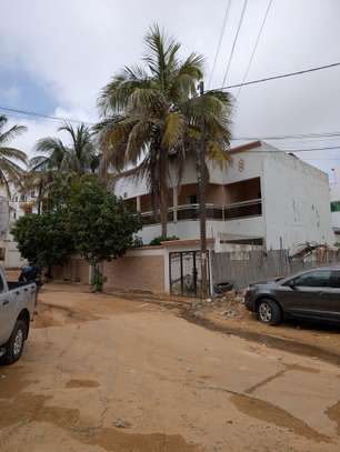 Maison 320m2 angle a vendre au virage image 7