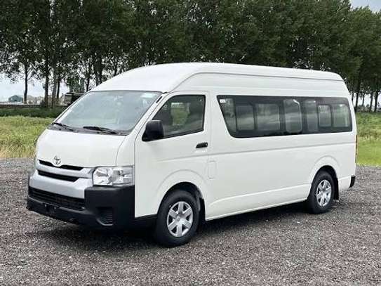 Location Vann - minibus  - 9 - 15 places image 2