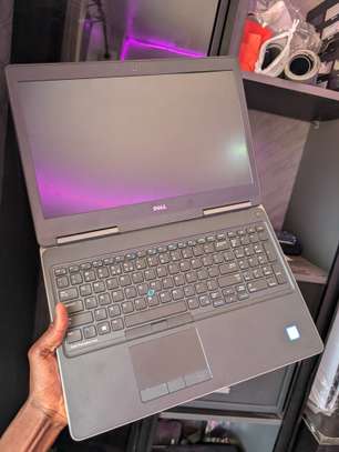 Dell xeon / NVIDIA 4gb / 32gb ram/ SSD 512gb image 6
