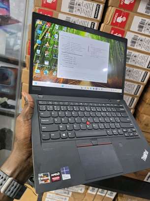 Lenovo Thinkpad T14 image 2